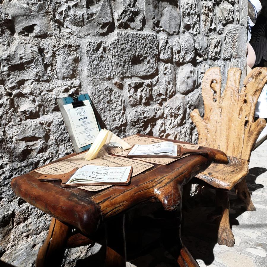 Apartment Capo Residence - Old Town - Parking Trogir Bagian luar foto